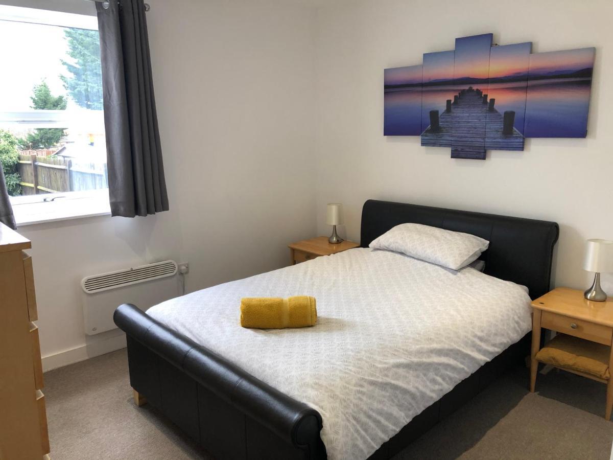 La Fontaine Court Apartments Aldershot Esterno foto